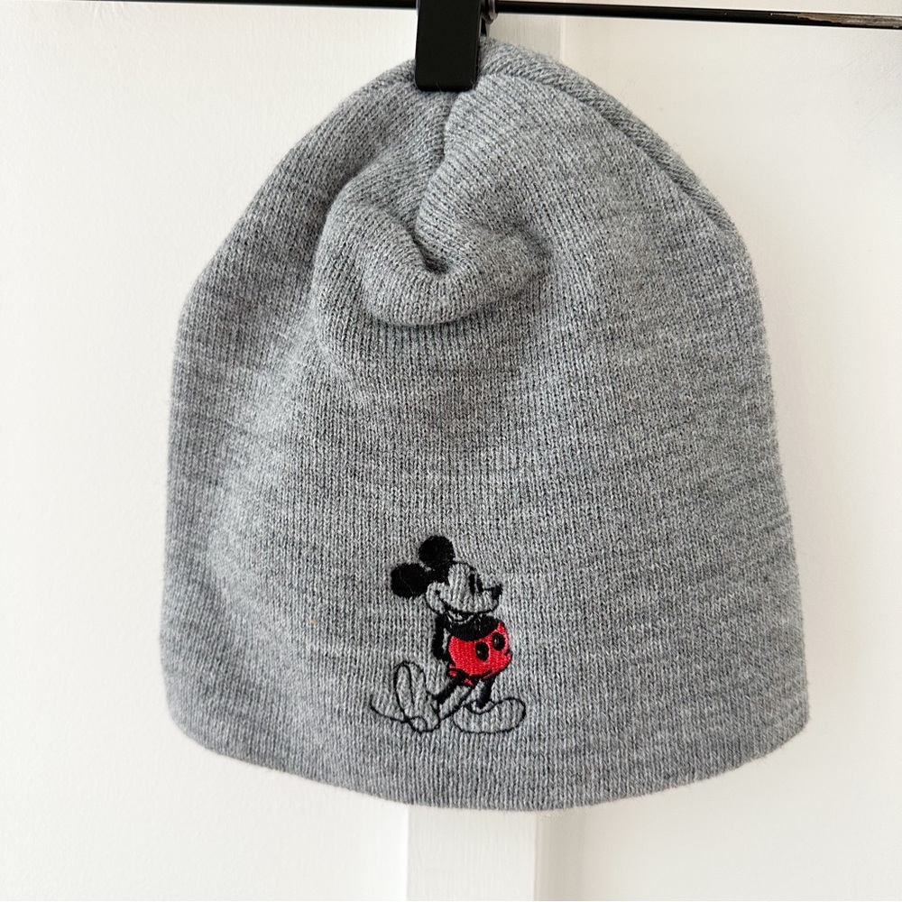 DISNEY grey Mickey Mouse beanie